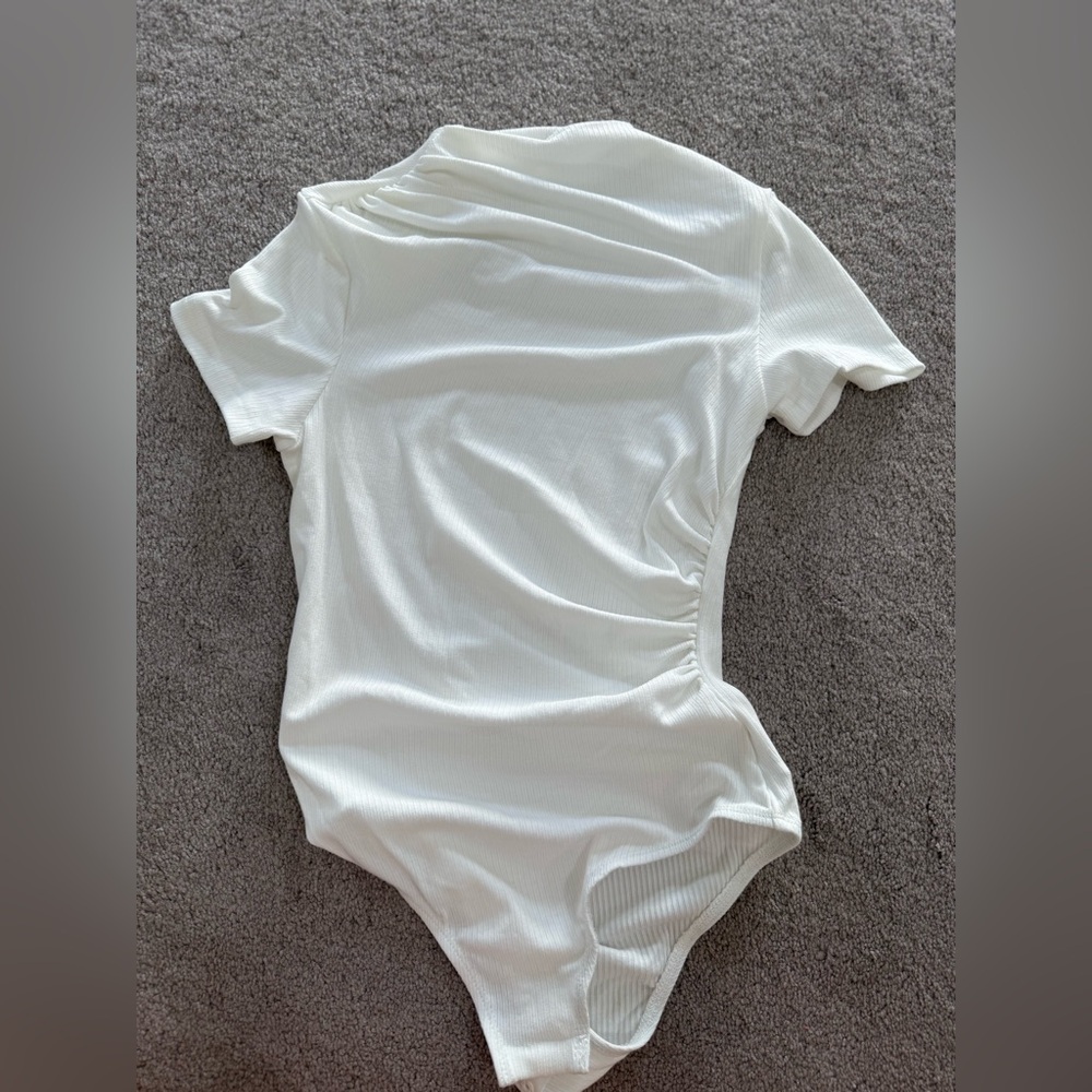 SHEIN White Short Sleeve Top